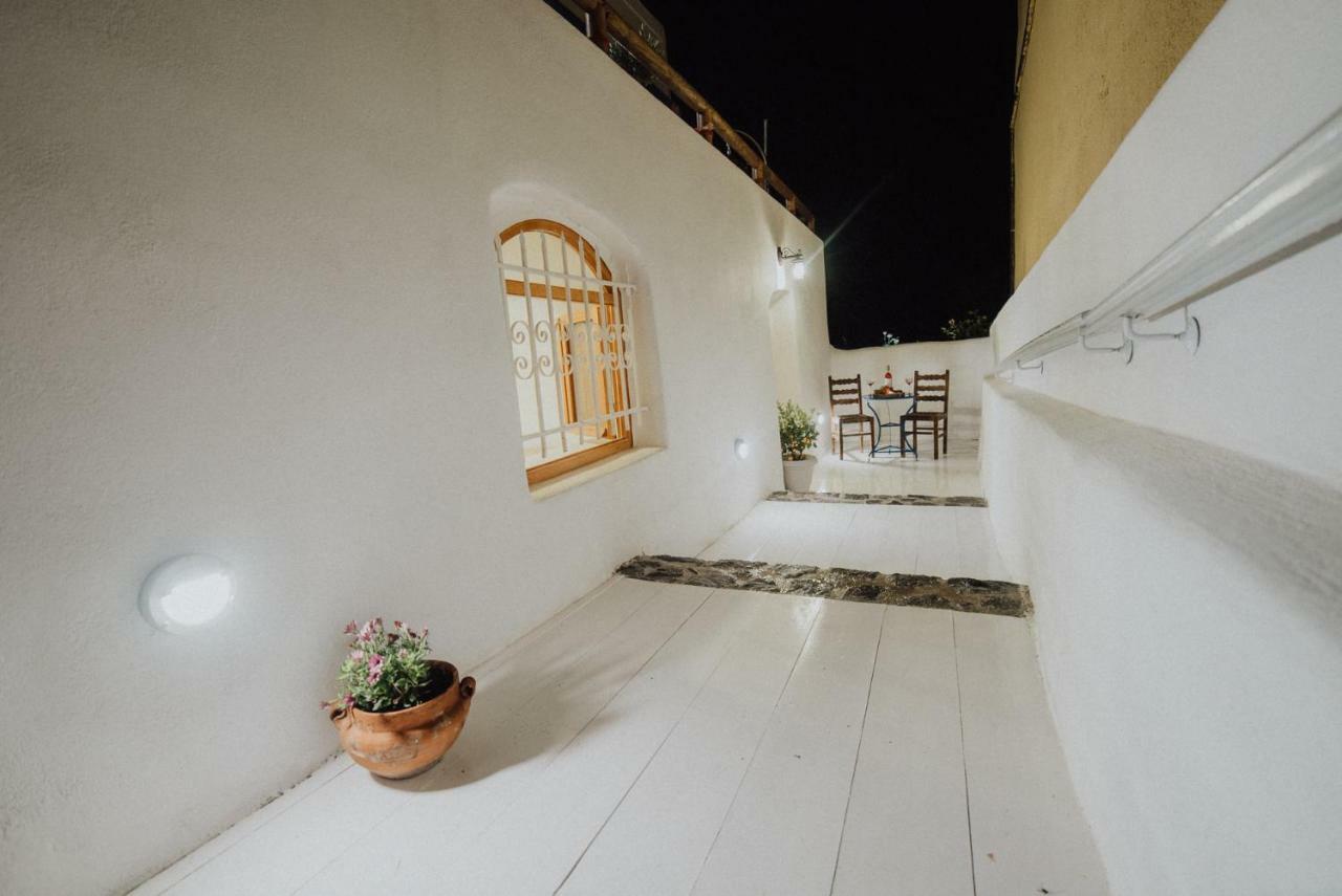 Pueblo Viejo Suites Kamári Exteriör bild